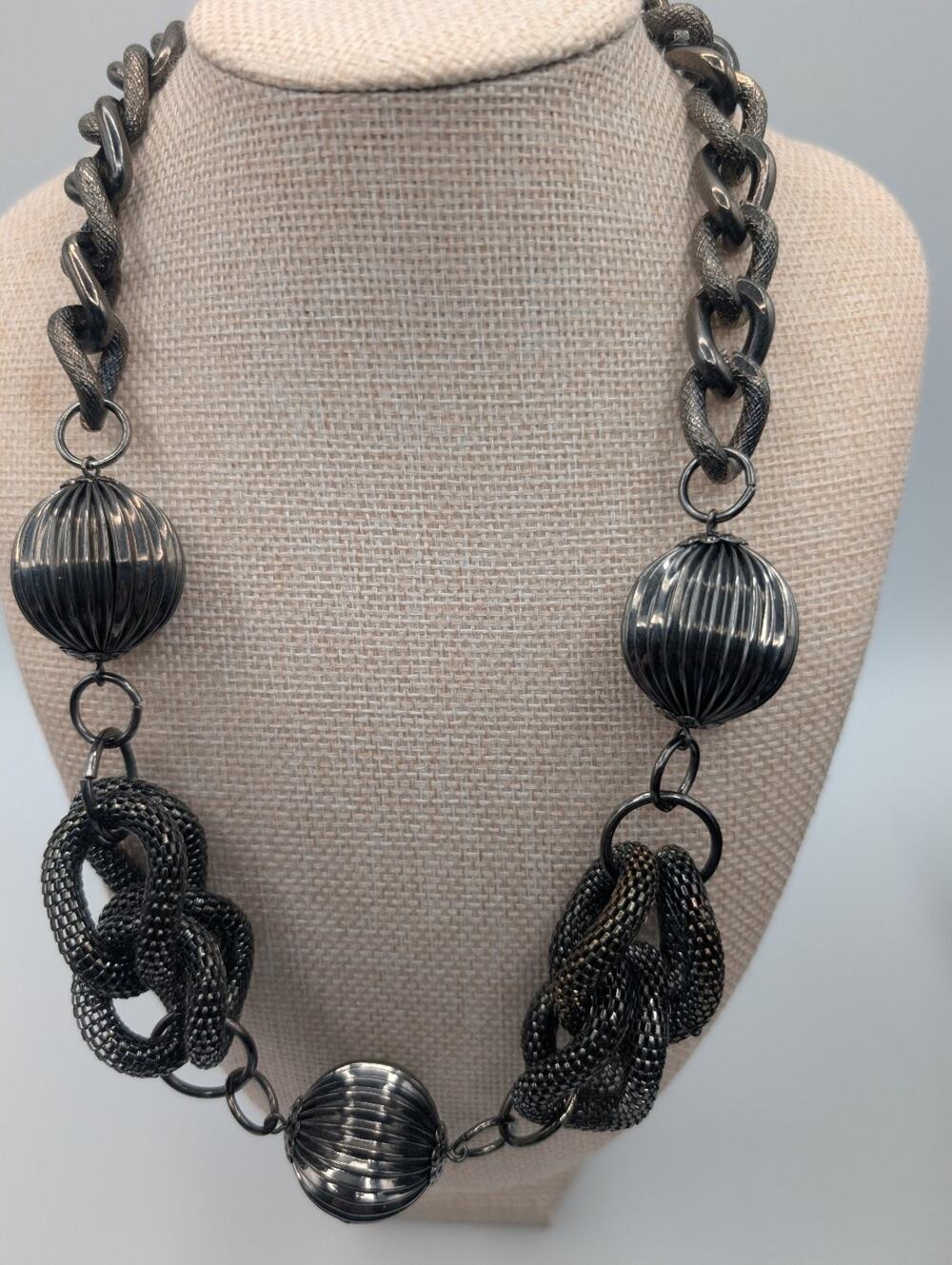Vera Chunky Statement Necklace Gunmetal Black Mixed Media Ribbed Bead Mesh Link